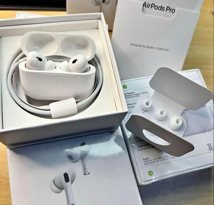 Audifono Airpods Pro 2 con ANC